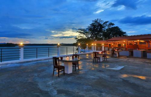 Hotel Centauria Lake Resort