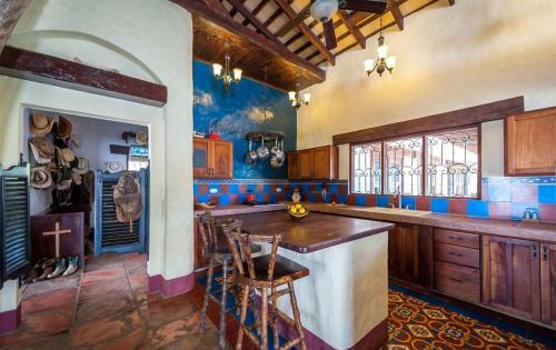 Hostal Rancho Chilamate Horse Ranch