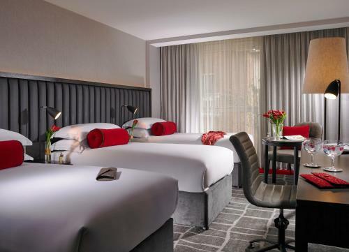 Red Cow Moran Hotel