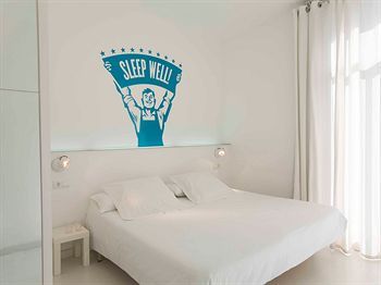 Hostal Chic&basic Tallers
