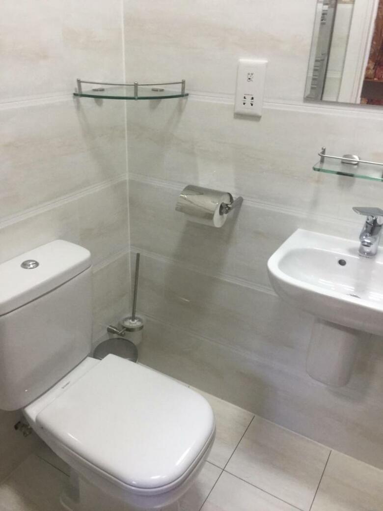 Hotel White House