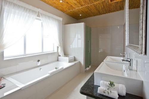 Hostal Surval Boutique Olive Estate