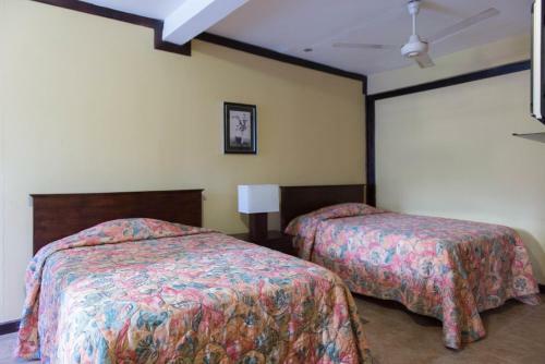 Hostal Rose Hall Deluxe