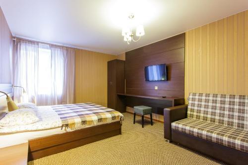 Mini-hotel La Menska