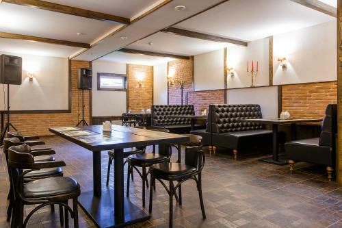 Mini-hotel La Menska