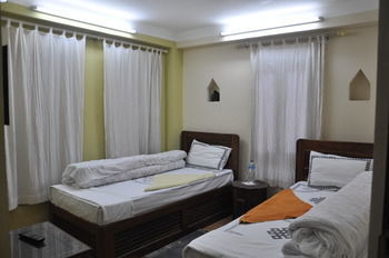 Hostal Sunny Guest House And Cafe