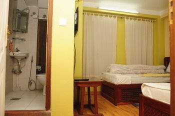 Hostal Sunny Guest House And Cafe