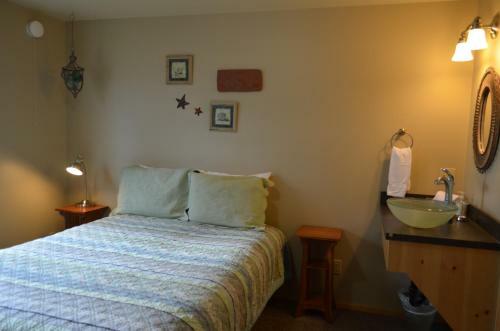 Bay Ave Bed And Breakfast Inn