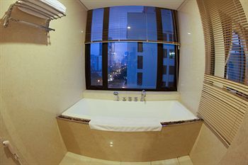 The Pearl Hotel