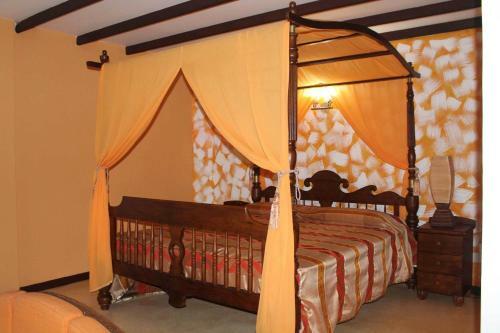 Solomon Beach Hotel