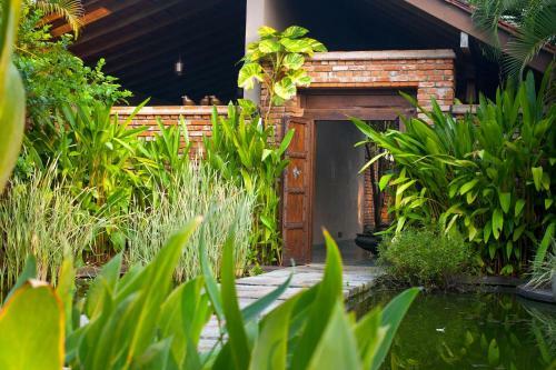 Hotel Reef Villa And Spa