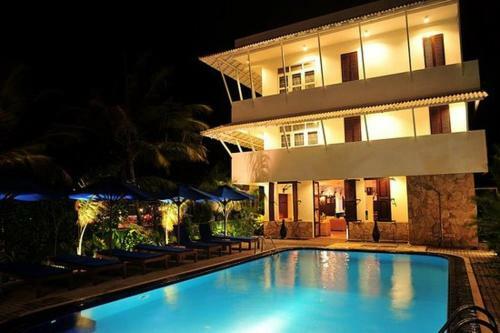 St.lachlan Hotel & Suites