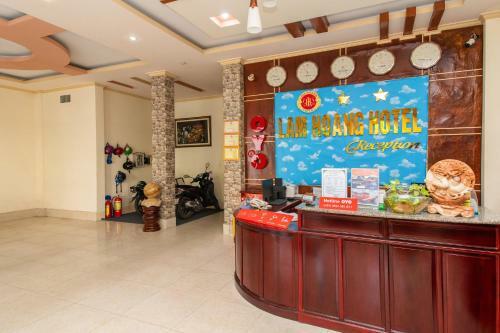Vaccinated Staff - Oyo 971 Lam Hoang Hotel