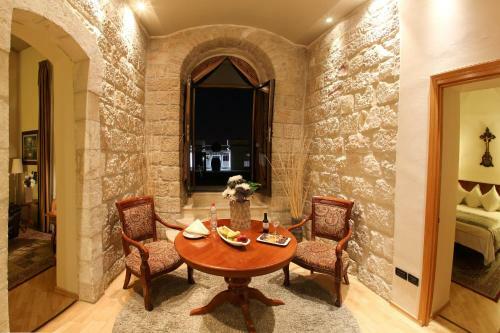 Hotel Notre Dame Center