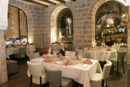 Hotel Notre Dame Center