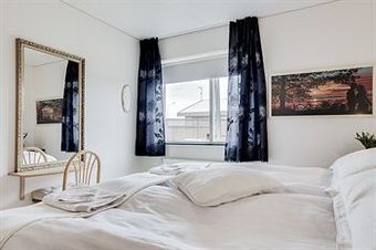 Hotel Guesthouse Bjarney