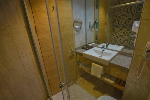 Hotel Izgrev Spa & Aquapark
