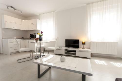 Beach Apartments Rafael