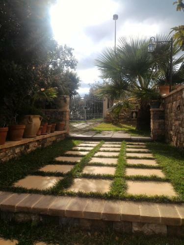 Hostal Affittacamere Belvedere La Peonia