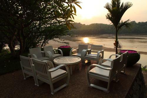 Sunset Villa By Burasari