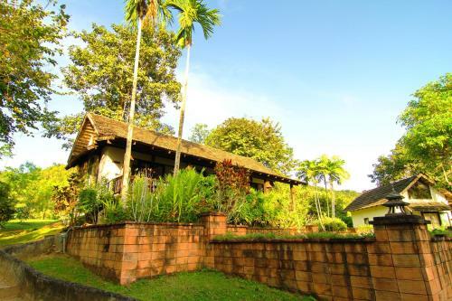 Hotel Baanrai Lanna Resort