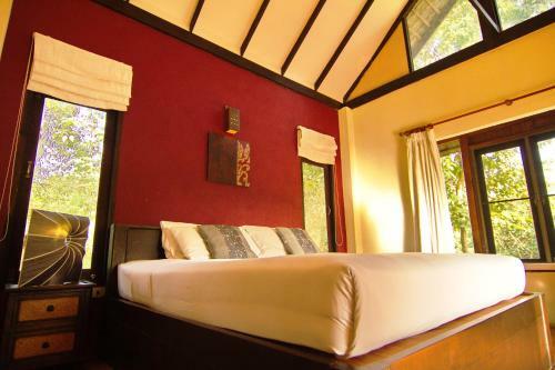 Hotel Baanrai Lanna Resort
