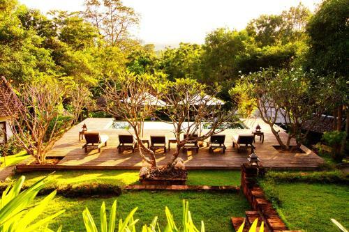 Hotel Baanrai Lanna Resort