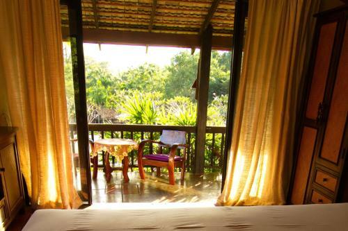 Hotel Baanrai Lanna Resort