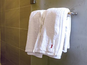 One Avenue Hotel