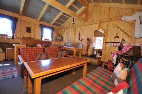 Hostal Penzion �smev