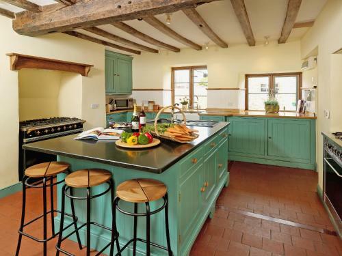 Henley Farmhouse