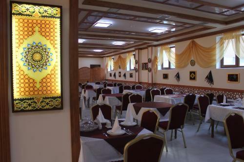 Bahoriston Hotel