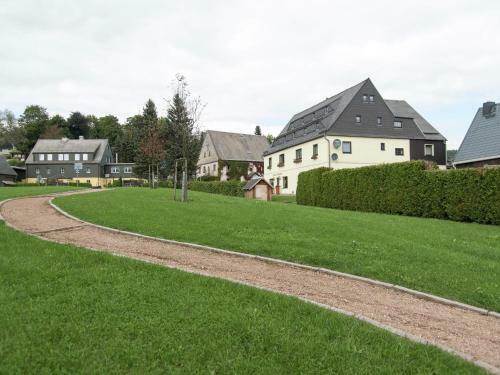 Spacious Holiday Home In Deutschneudorf In The Ore Mountains