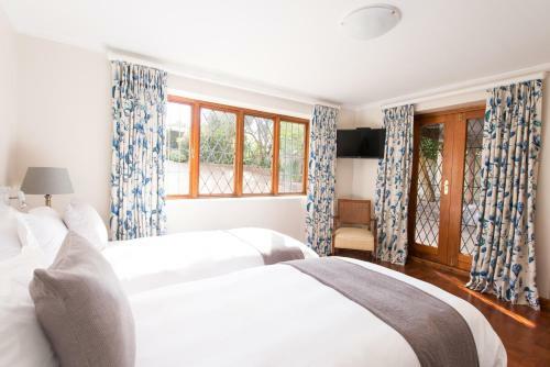 Hostal Knightsbury Guest House
