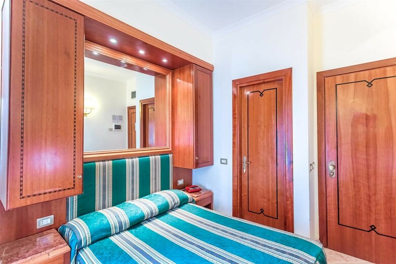 Raeli Hotel Archimede