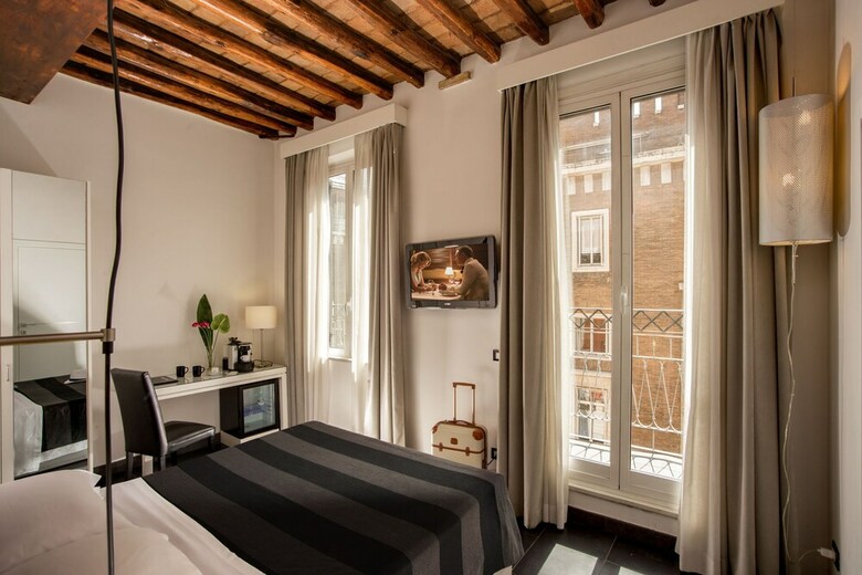 Hotel Condotti