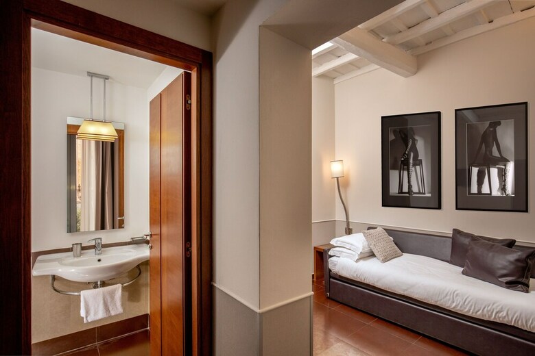 Hotel Condotti