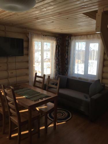 Uksovo Cottages