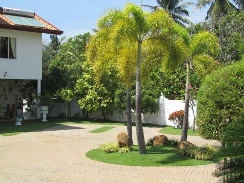 Hotel Rainbow Lagoon Villa