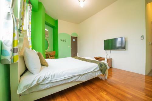 Happiness Hanada B&B