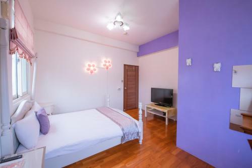 Happiness Hanada B&B