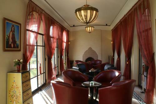 Hostal R�sidence Les Arabesques
