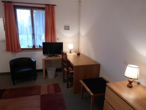 Hotel Les Charmilles De Mormal