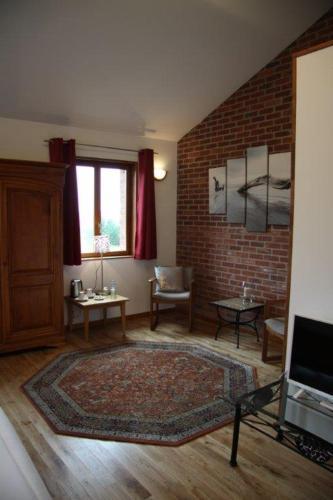 Hotel Les Charmilles De Mormal