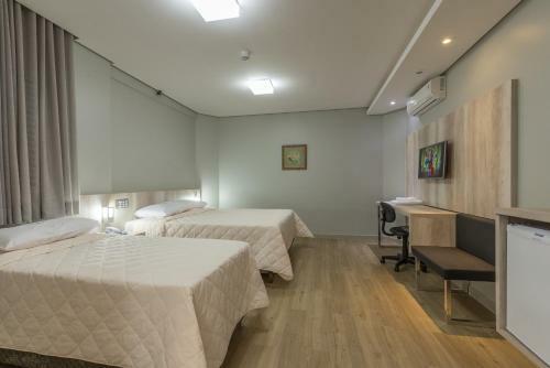 Hotel Mirage Rol�ndia
