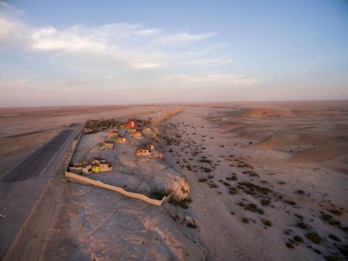 Desert Breeze Lodge