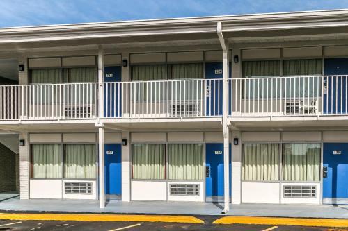 Motel 6 Somerset