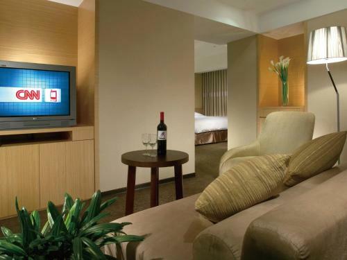 Hotel City Suites - Taoyuan Gateway