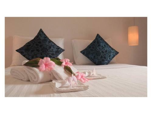Two Moons Hotel