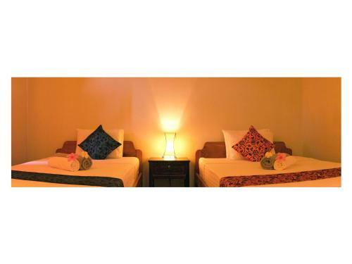 Two Moons Hotel
